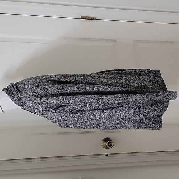 Apt. 9 Size M Marled Black & White (Gray) Lightweight Open Cardigan, EUC - Picture 3 of 12